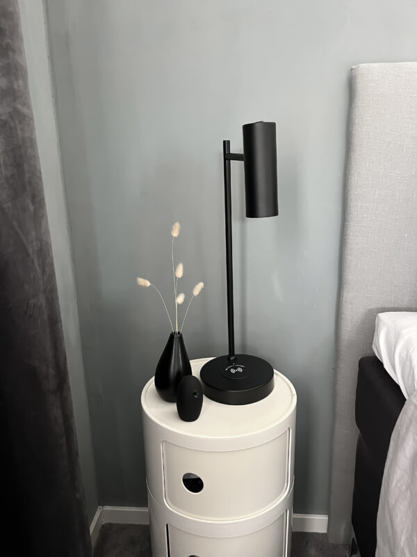 TABELA bordlampe med trådløs lader og USB